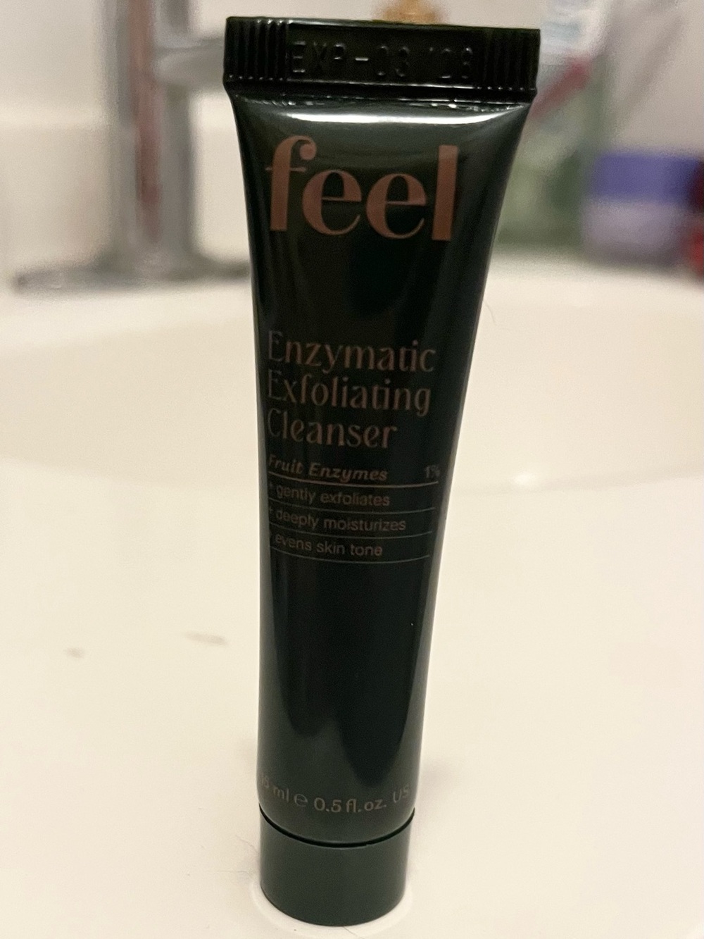 NWT Feel Enzymatic Exfoliating Cleanser SAMPLE SIZE
